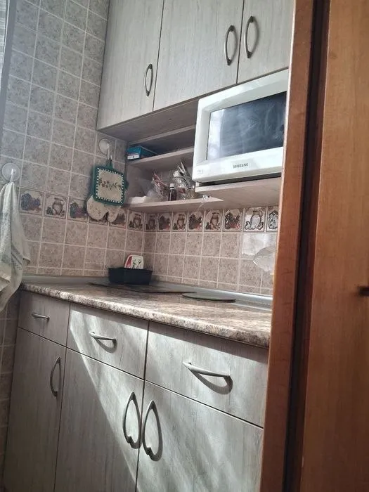 2-комнатная квартира, 45 м², 2/4 этаж (вторичка), Юнусабад 18, метро Туркестан 4 2-комнатная квартира, 45 м², 2/4 этаж (вторичка), Юнусабад 18, метро Туркестан 4