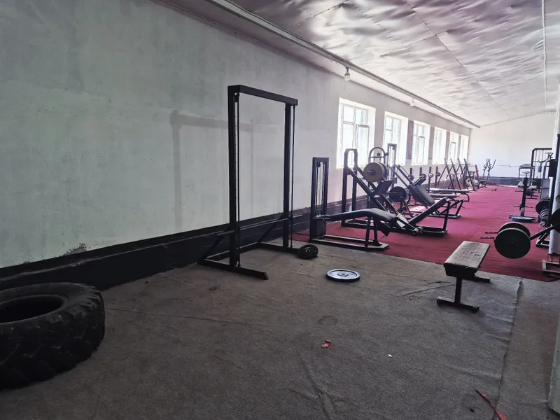 Hamma narsasi bilan. Oynalari barlari ventilyatorlari . Gilamlar daroj — фото 5