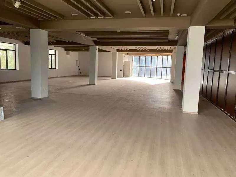 Премиальное здание под офис, клинику или банк | 1600 м² — фото 1