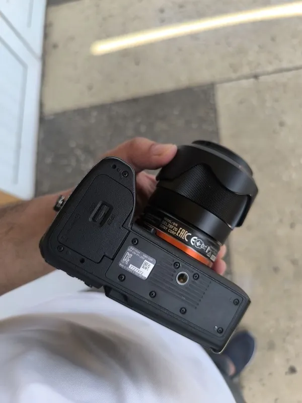 Sony alfa 4 sotiladi 3