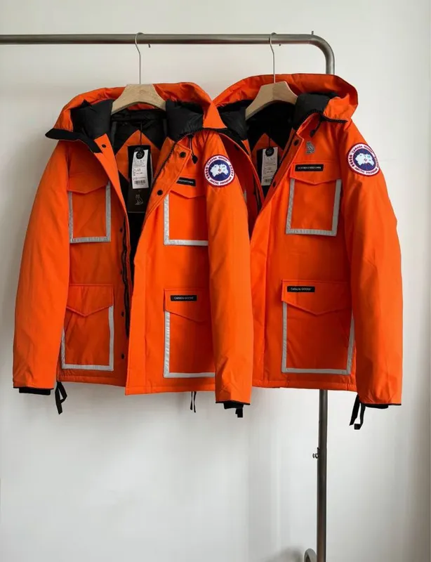 Зимняя куртка Мужская Canada Goose 2