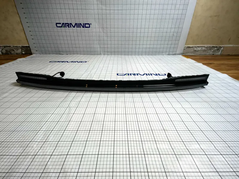 Leapmotor C16 Сквозная задняя фара OEM В наличии — фото 2