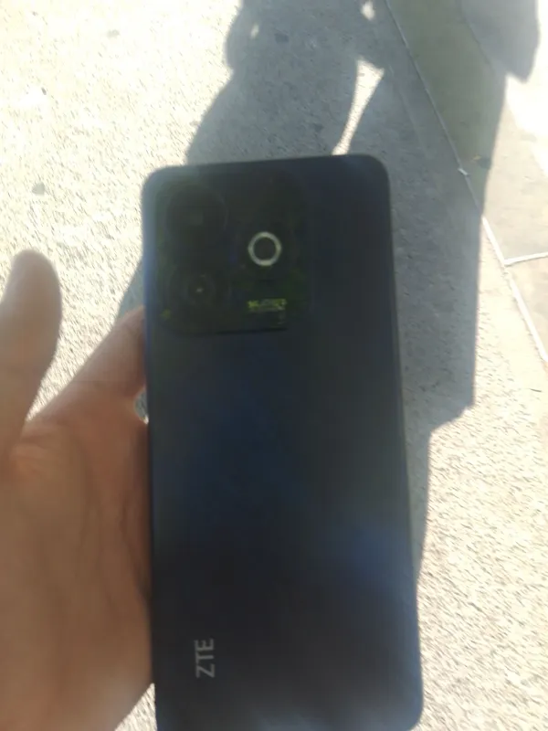 ZTE blade a75 ZTE blade a75