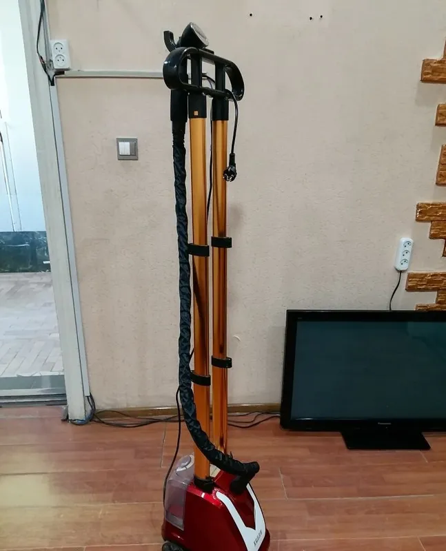 Продаётся паровой утюг KELLI KL-815 2 Продаётся паровой утюг KELLI KL-815 2