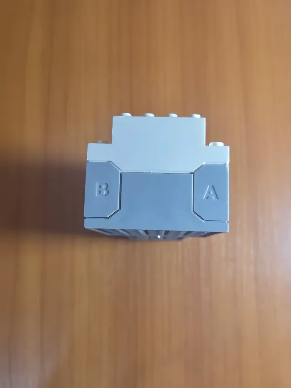 LEGO Powered Up 88006 Move Hub. 5 LEGO Powered Up 88006 Move Hub. 5