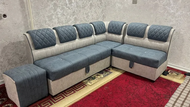 Ugolok, prujinali,2 ta tumbo stulchigi bor