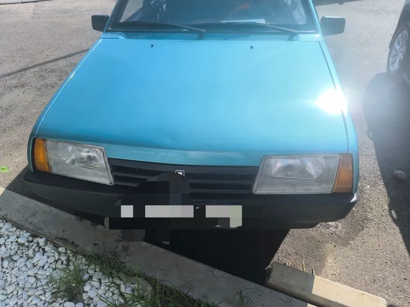 Жигули лада99 -2000 года 1