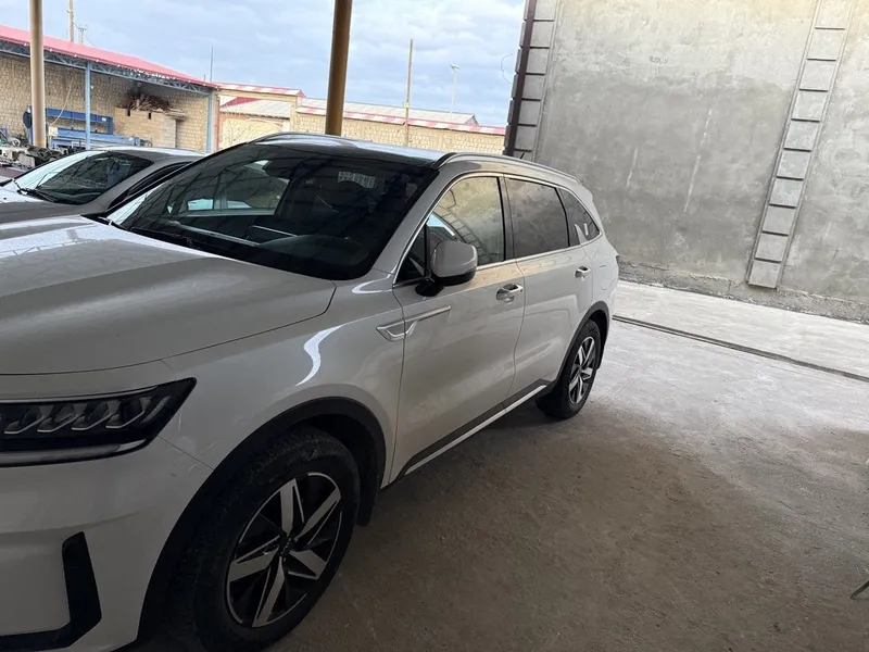 Moshena sotiladi 7 kishilek kia Sorento — фото 2