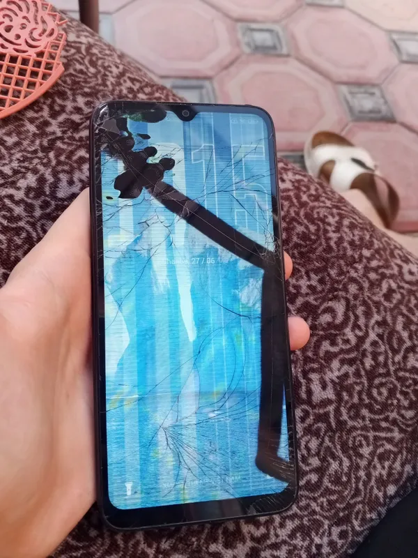 Macbook Redmi 9a Redmi 10 Redmi not 8 Samsung Honr — фото 1