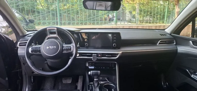 Kia K5 sotiladi holati alo darajada kraskasi tozza 4 Kia K5 sotiladi holati alo darajada kraskasi tozza 4