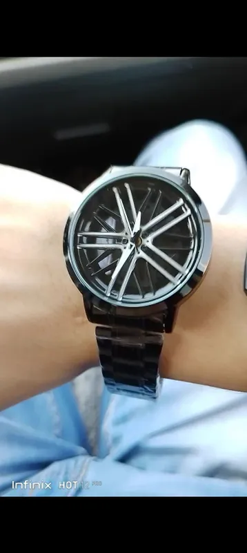 Продаю часы watching
