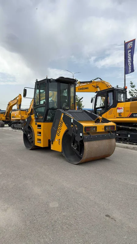 Дорожный каток LiuGong 6208 (8 тонн)