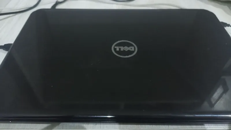 Dell Inspiron 3 Dell Inspiron 3