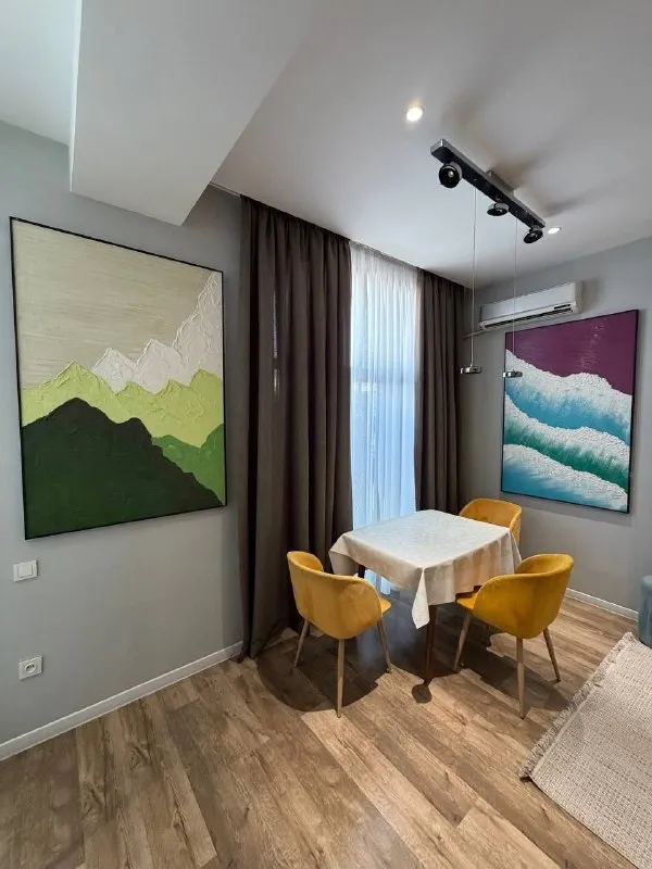 3 xonali kvartira, 85 m2, Yakkasaroy 2