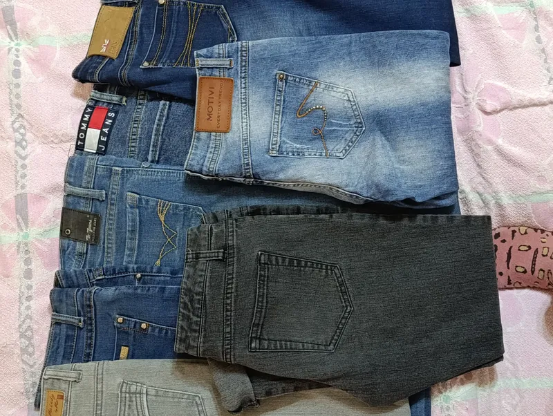 Ayollar jinsi shimlari, 25 dan 30 gacha o‘lchamlar. Ishlatilgan. Har biri 25 ming. Ayollar jinsi shimlari, 25 dan 30 gacha o‘lchamlar. Ishlatilgan. Har biri 25 ming.