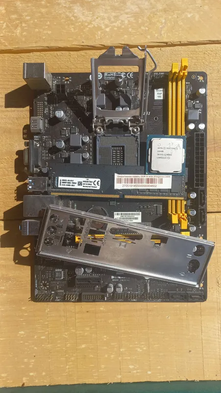 Материнская плата Biostar H310M + Pentium G5400 + 4GB DDR4 RAM 2 Материнская плата Biostar H310M + Pentium G5400 + 4GB DDR4 RAM 2