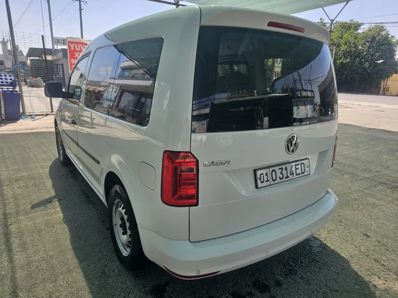Volkswagen Caddy Combi 2022. 4 Volkswagen Caddy Combi 2022. 4