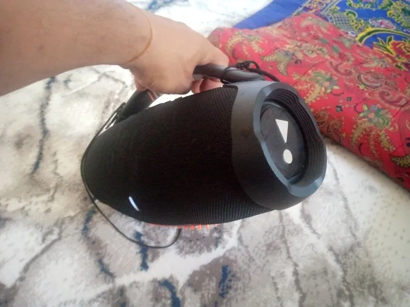 JBL калонка сатам 4