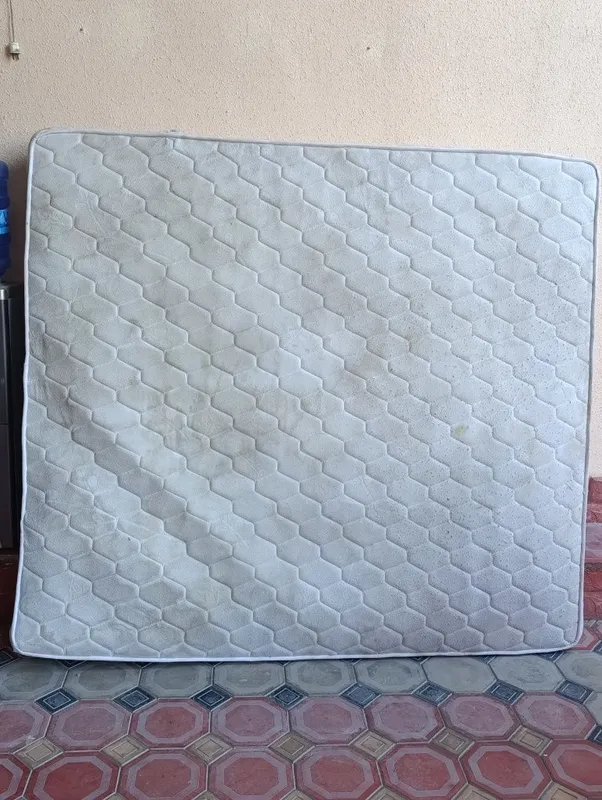 Matras sotiladi 2 kishilik Matras sotiladi 2 kishilik