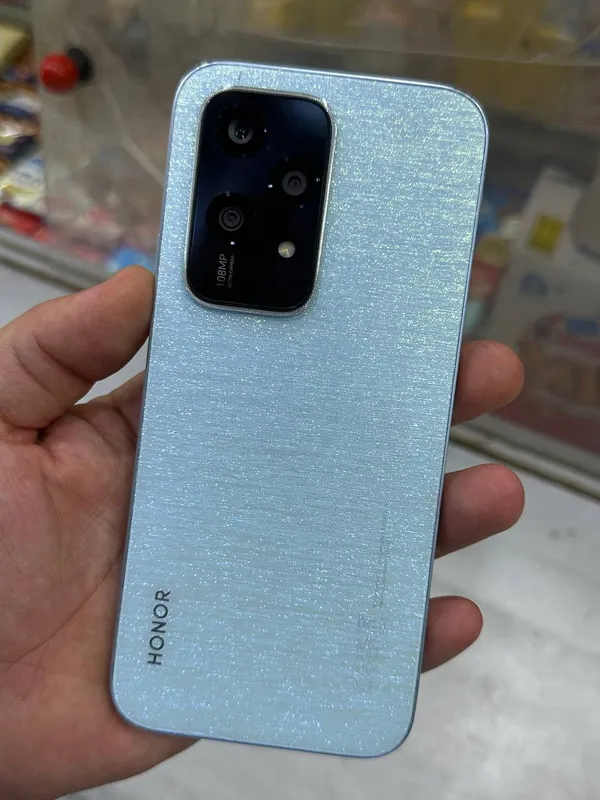 Honor 200 Lite 1
