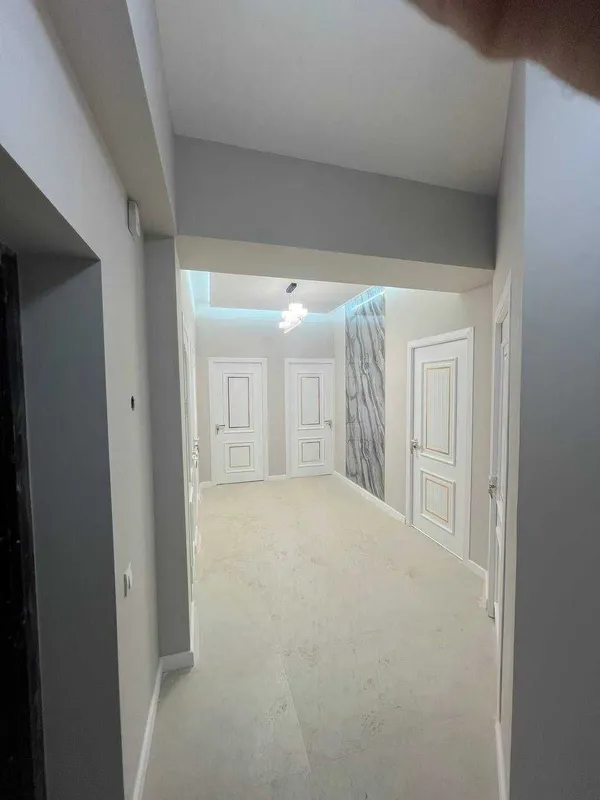 Продаётся 3 ком квартира. 1чи этадан 3хона дом. новостройка BEK BARAKA