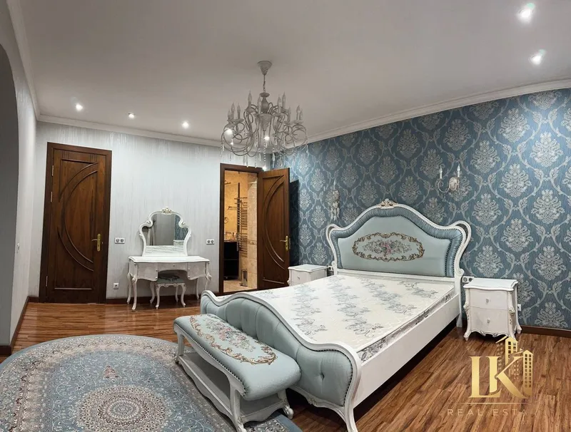 Продаётся 7-комнатная квартира, 286 м², 6/10, Яккасарайский район (Ракат махалля) — фото 6 Продаётся 7-комнатная квартира, 286 м², 6/10, Яккасарайский район (Ракат махалля) — фото 6