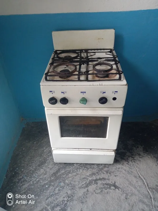 Продаётся газовая плита 1