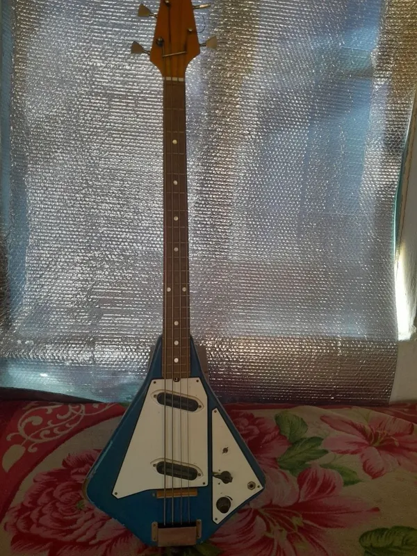 Jolana Basso Bass gitara Jolana Basso Bass gitara