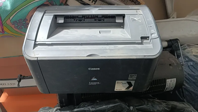Продается лазерный принтер Canon 1 Продается лазерный принтер Canon 1
