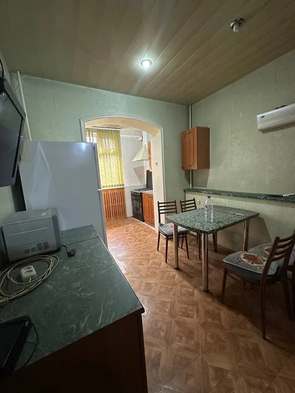Продаётся 5-комнатная квартира, 110 м², 3/9, Мирабадский район 7