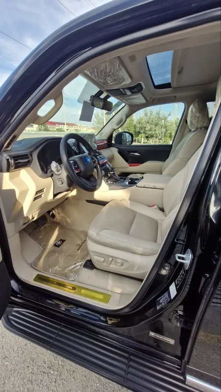 Toyota Land Cruiser 300 VXGR 2022 yil японка матор 35 турбина фул паз — фото 4