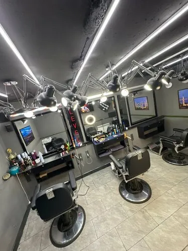 6 yillik LEVEL barbershopga 3ta parikmaxer kerak