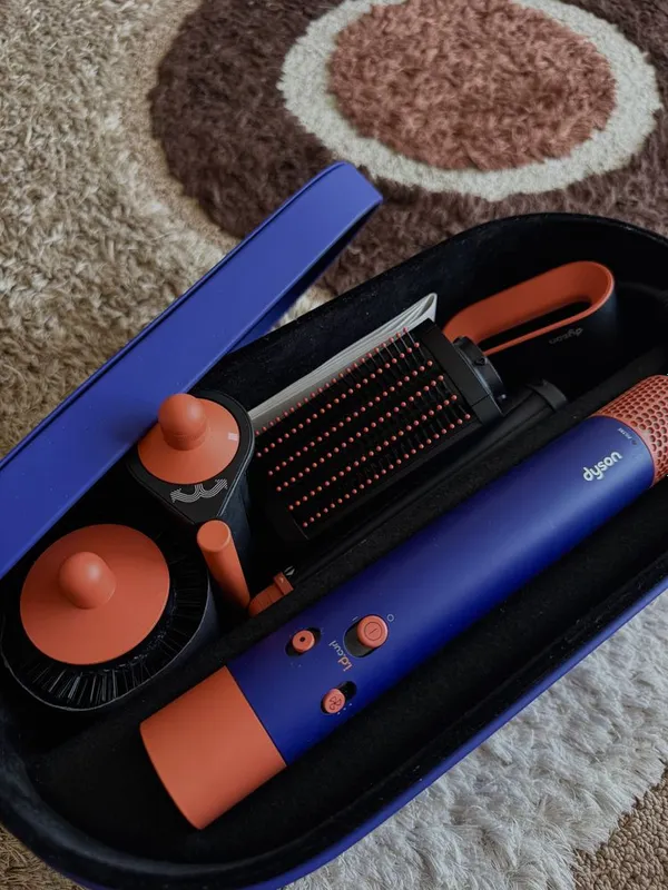Оригинальный стайлер Dyson Airwrap i.d. (Модель HS08) — Vinca Blue 2
