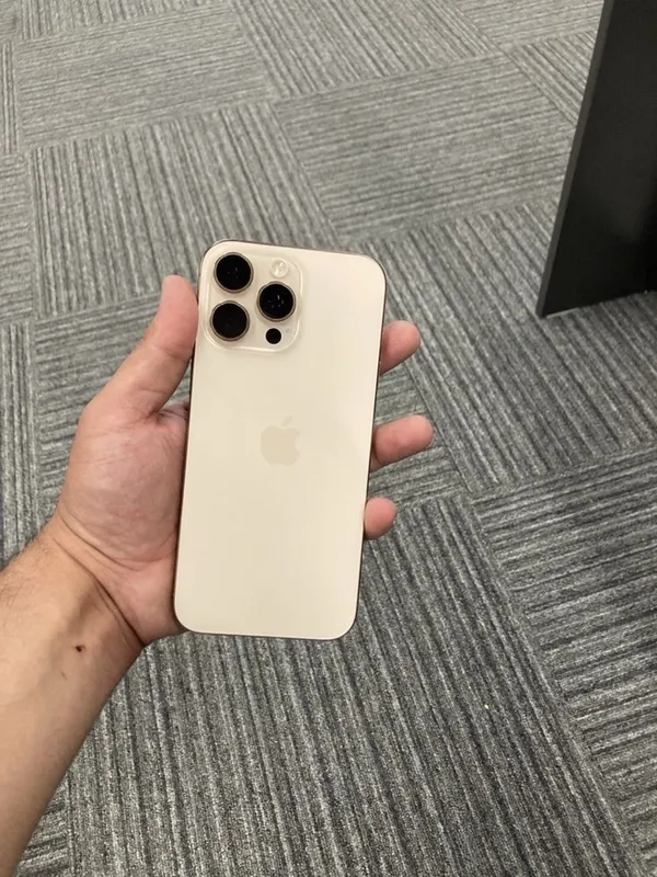 iPhone 16 Pro Max 256 GB 1 iPhone 16 Pro Max 256 GB 1