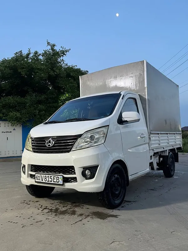 Changan srochna sotiladi 6 Changan srochna sotiladi 6