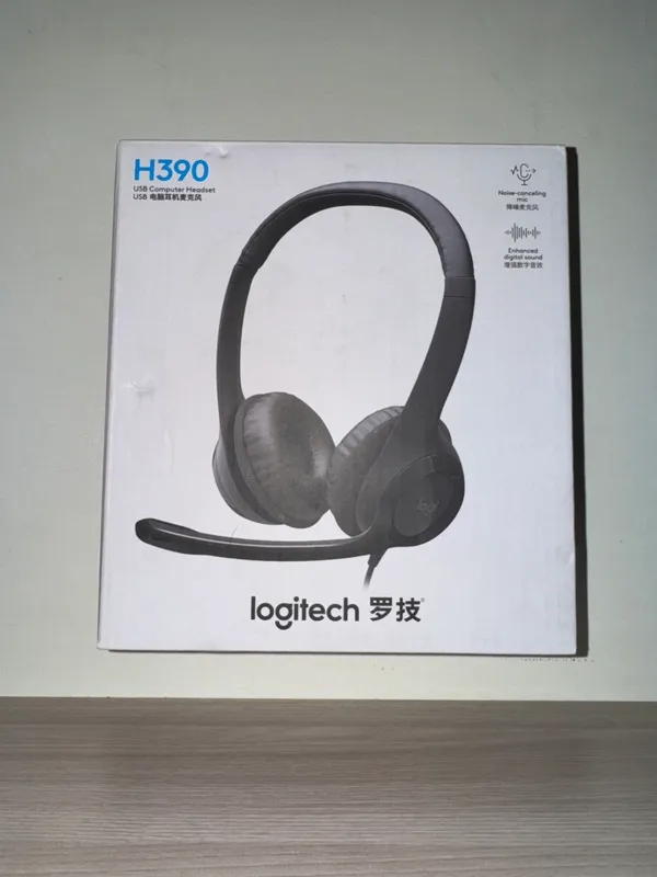 USB-гарнитура Logitech H390 2 USB-гарнитура Logitech H390 2