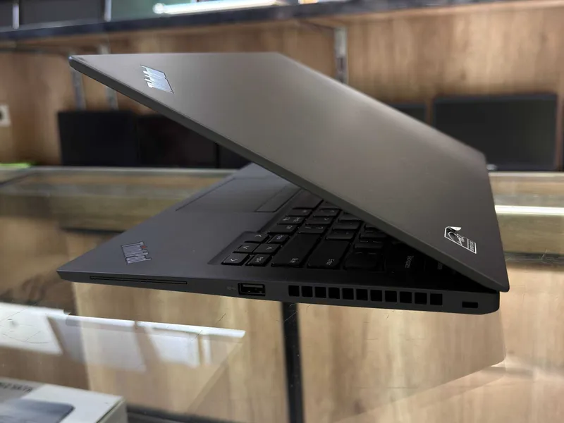 Lenovo ThinkPad T14s Core i7-1185G7 vPRO озу32гб 512ssd 4К — фото 5