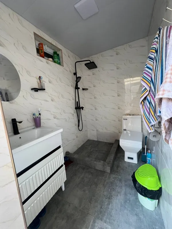 Продам Дом 3 соток 5 ком кирпичный карамурт