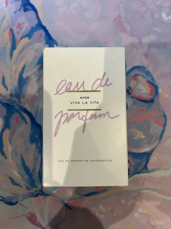 Парфюмерная вода Avon Viva la Vita — фото 1