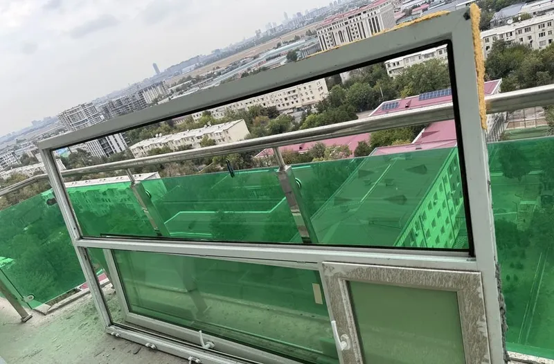 Продается балконный блок Akfa 2 Продается балконный блок Akfa 2
