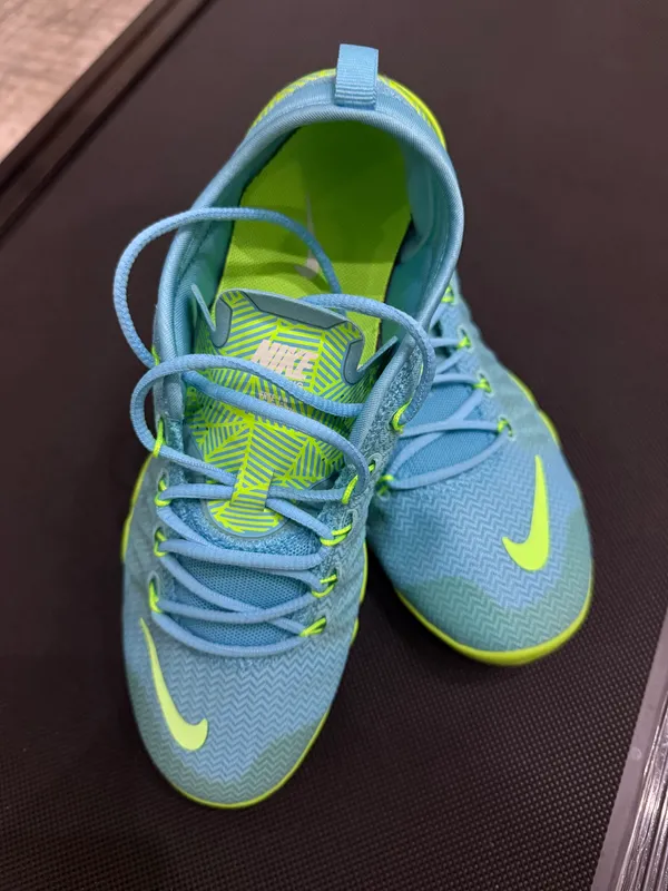 Sport uchun Nike krossovkalari 1 Sport uchun Nike krossovkalari 1