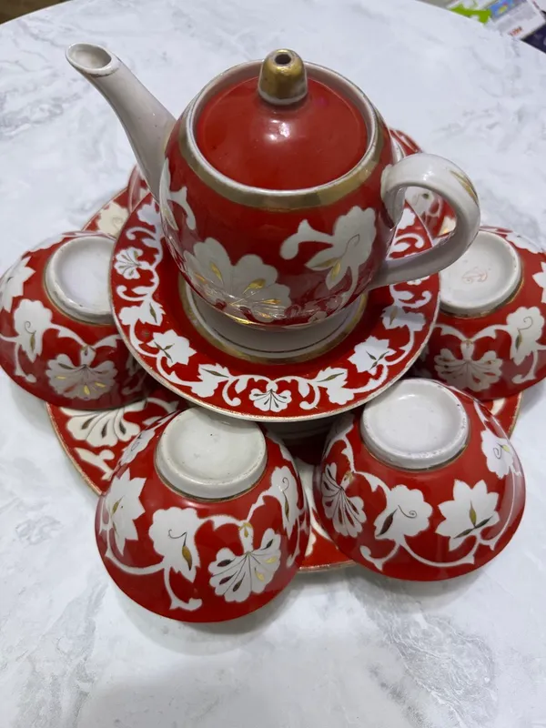 Чайный сервиз, чойнак, пиёла, лаган, коса, тарелка