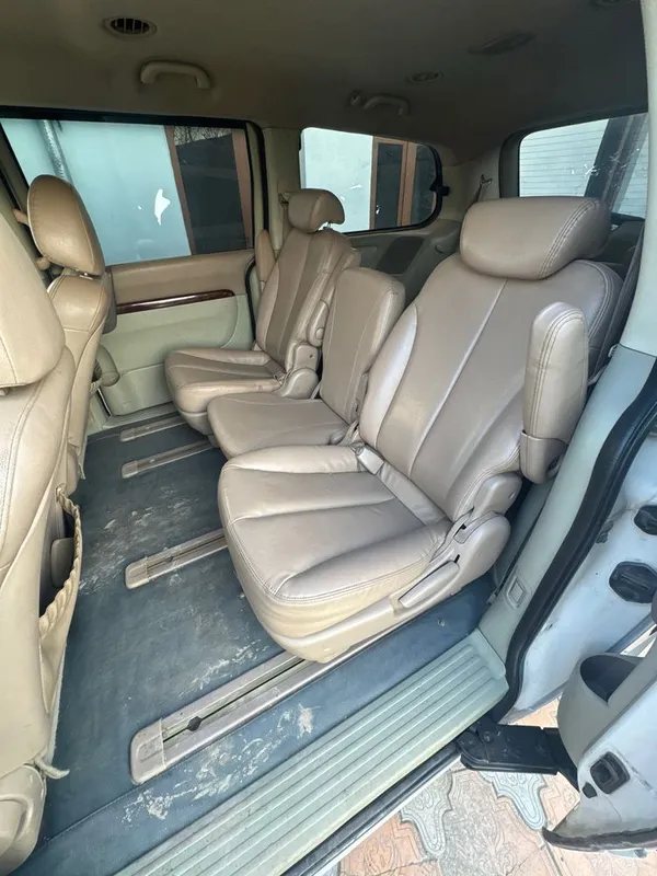 Kia carnival uzini 2008 zavod propan mator 2.7 — фото 2
