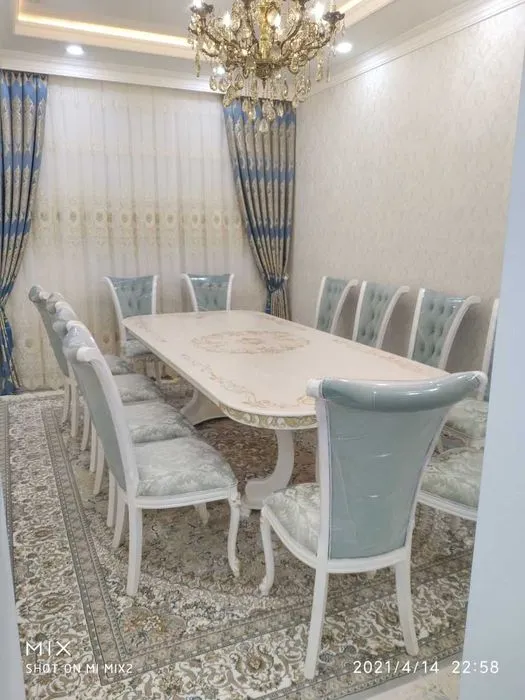 Срочно сдается квартира на Олмос