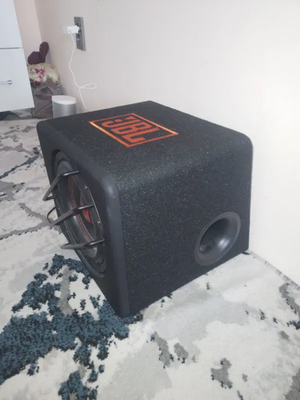 Avto sabvufer JBI 1000vat narhi 2.5 sostoyaniie yangi — фото 1