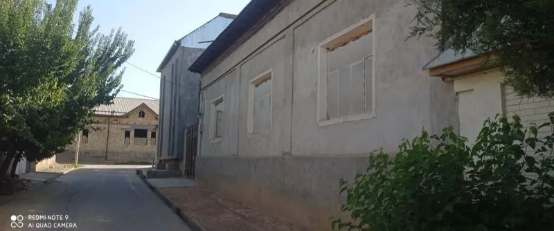 Срочна прадаёция уч кахрамон 5 сотих 6 та хона