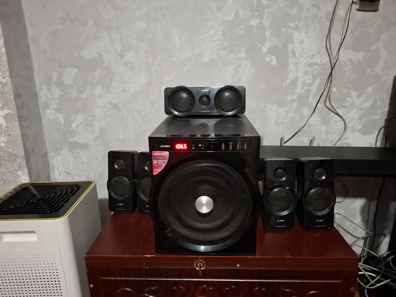 Акустическая система F & D 6000 1 Акустическая система F & D 6000 1