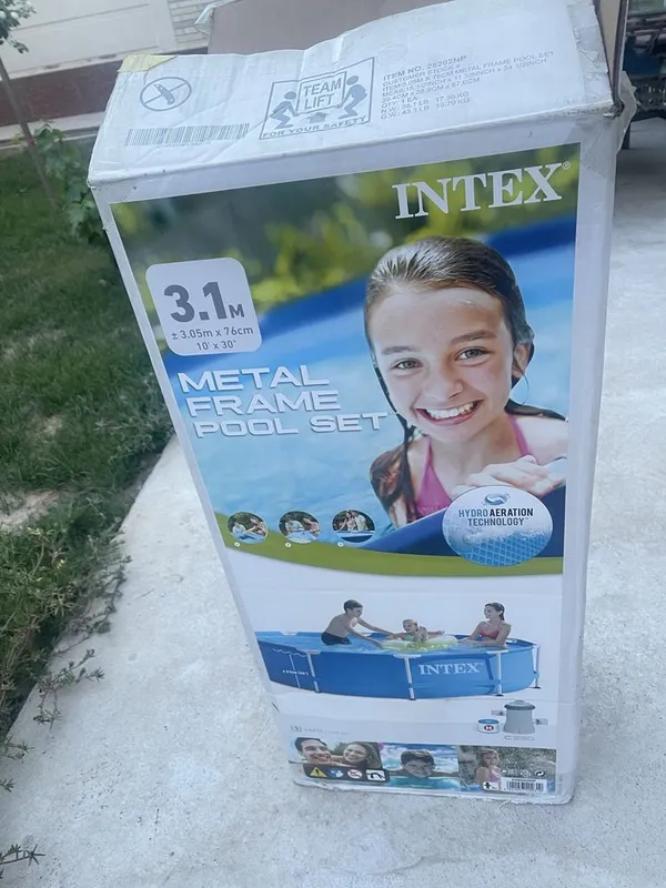 Каркасный бассейн Intex (3.1 м), в отличной состояний 1