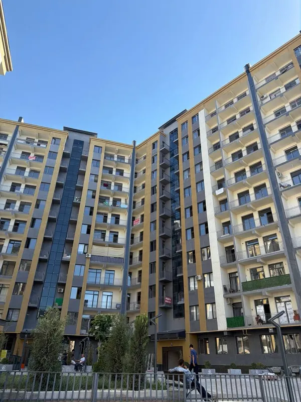 Продается новостройка в Чиланзарском районе 4/8/8 104 КВ.м — фото 1