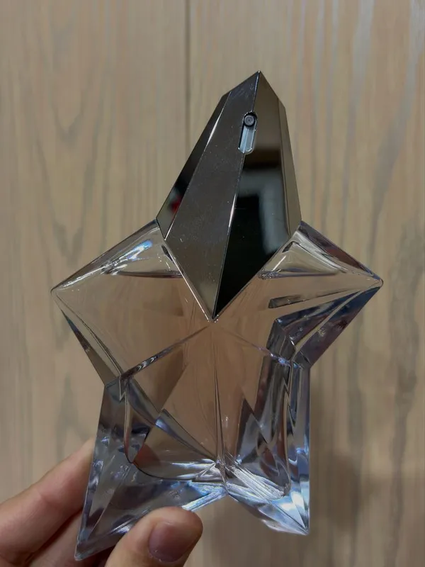 Mugler Angel edt 2019. — фото 1 Mugler Angel edt 2019. — фото 1